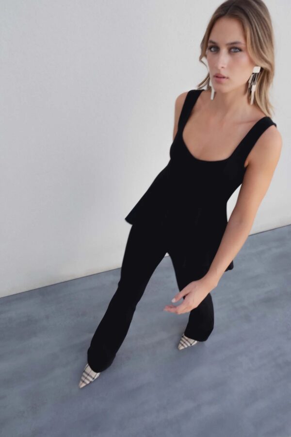TOP PEPLUM TEXTURA PUNTO - Imagen 2