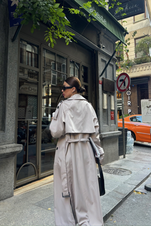 Gabardina Beige Doble Envolvente - Imagen 2